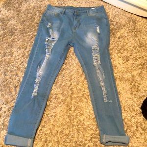 Never worn, they don’t fit me